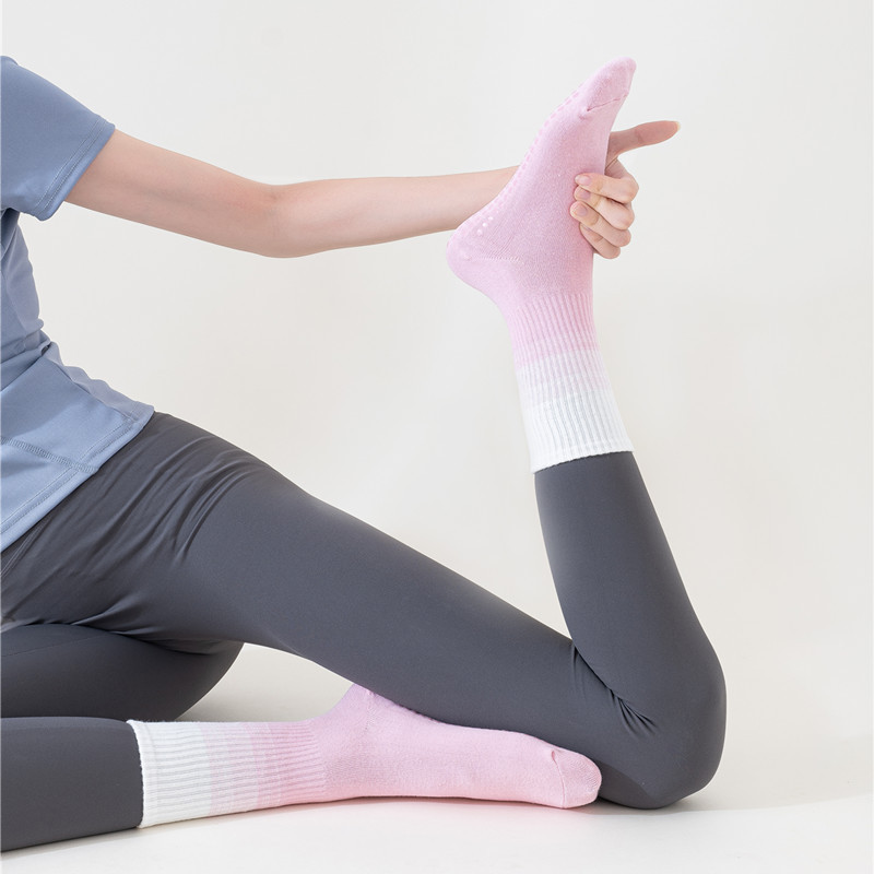 女の子用ソックス グラデーションカラー ピンク 面白いソック - Yoga Pilates Girl のレビューと価格