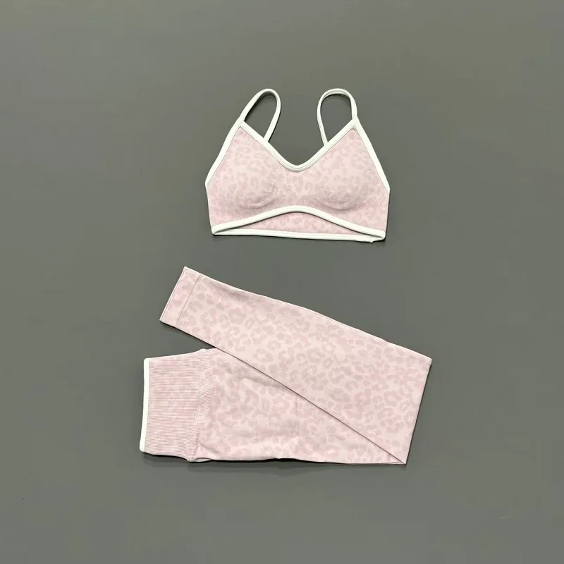 2ピースヨガセット レディース レオパード柄 薄型ストラップ - Pilates Yoga Clothes のレビューと価格